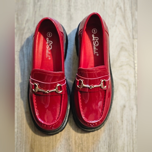 ... - Picture 2 of 7